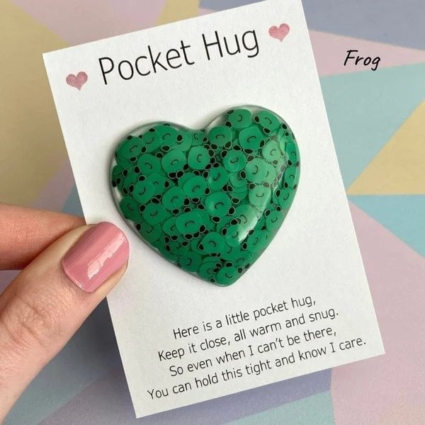 (🔥Promotion 48% OFF)💖Keepsake Gift🎁Pocket Hug Heart