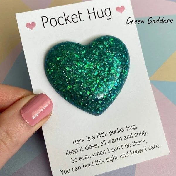 (🔥Promotion 48% OFF)💖Keepsake Gift🎁Pocket Hug Heart